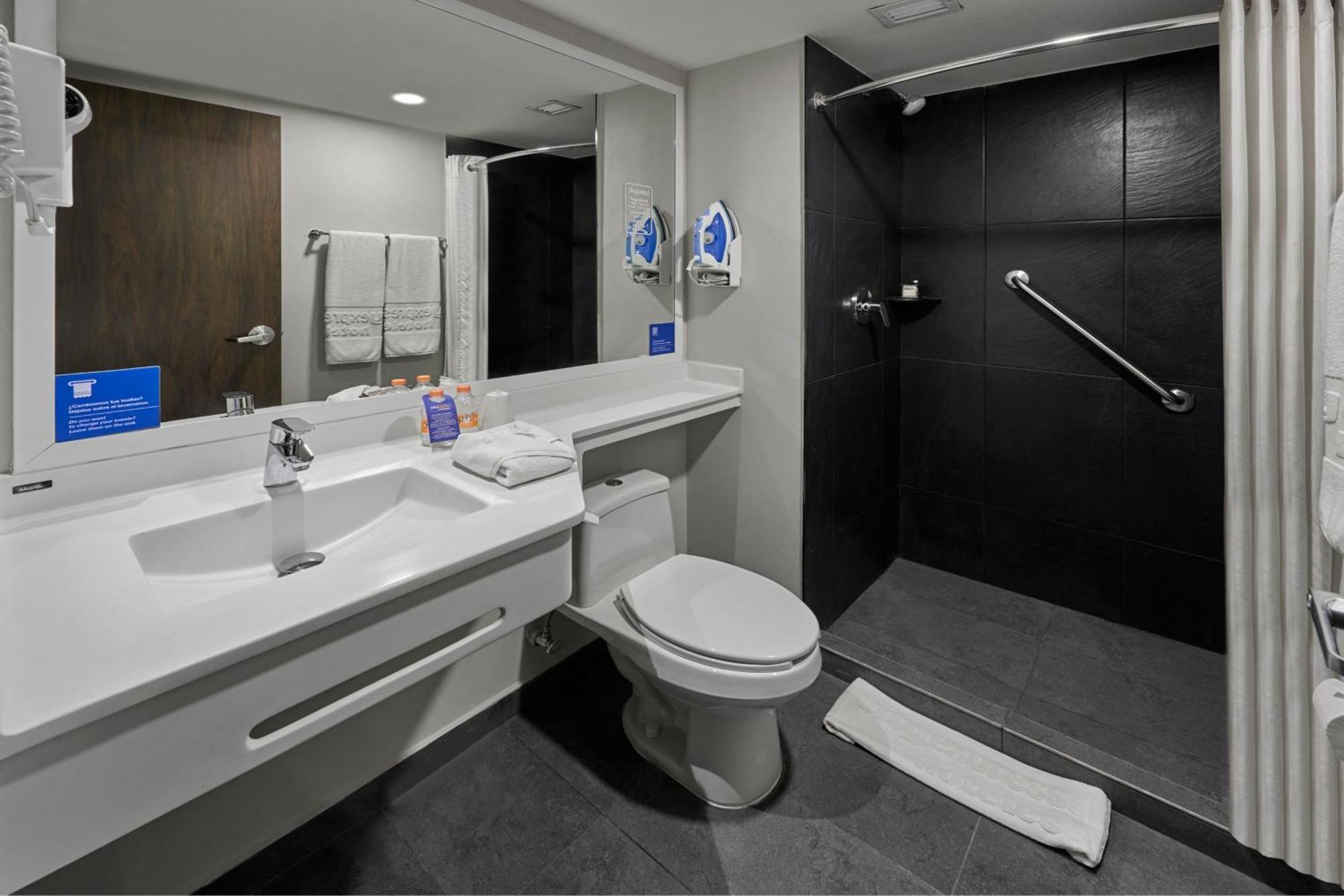 City Express By Marriott Reynosa Aeropuerto Exterior photo